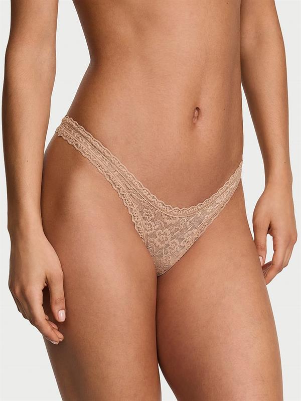 Dantelli Ultra Mini Tanga ön görünüm